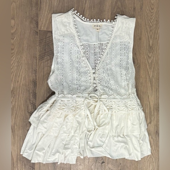 POL Tops - POL Ivory Lace Sleeveless Boho Top – NWOT Size Small